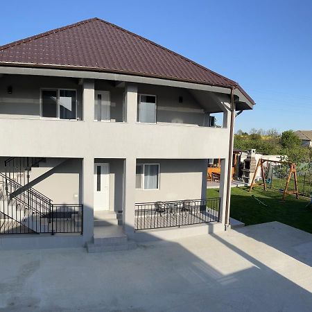 Vila Palade Corbu  Buitenkant foto