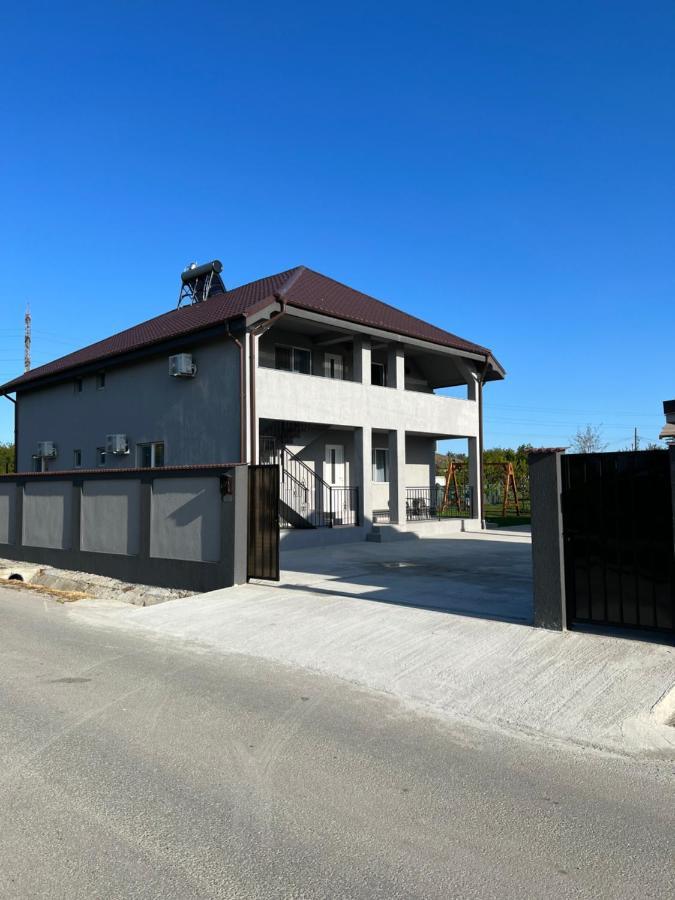 Vila Palade Corbu  Buitenkant foto